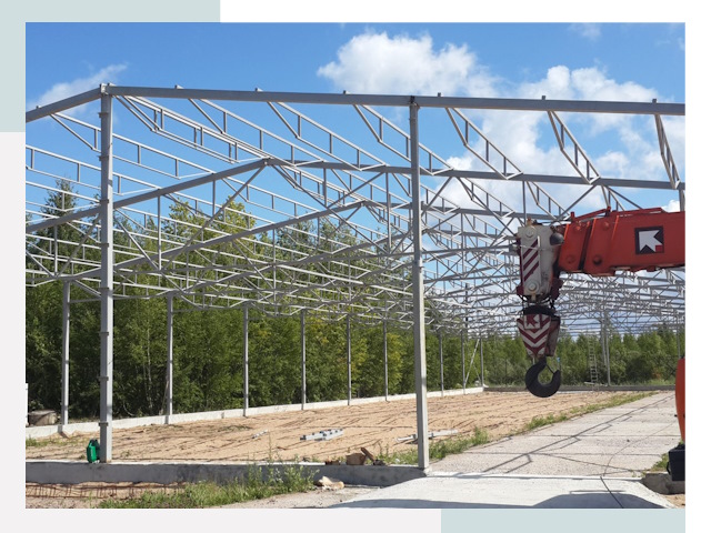 Строительство конюшен в Краснокамск от 608 руб. под ключ