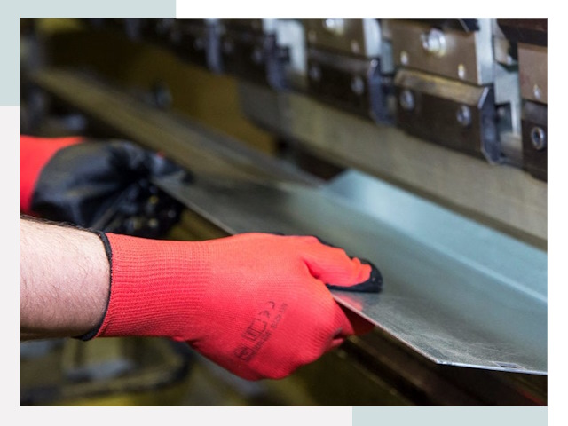 Гибка металла в Краснокамск от 608 руб. - Надёжно и быстро