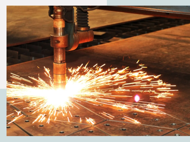 Плазменная резка металла в Краснокамске от 608 руб.